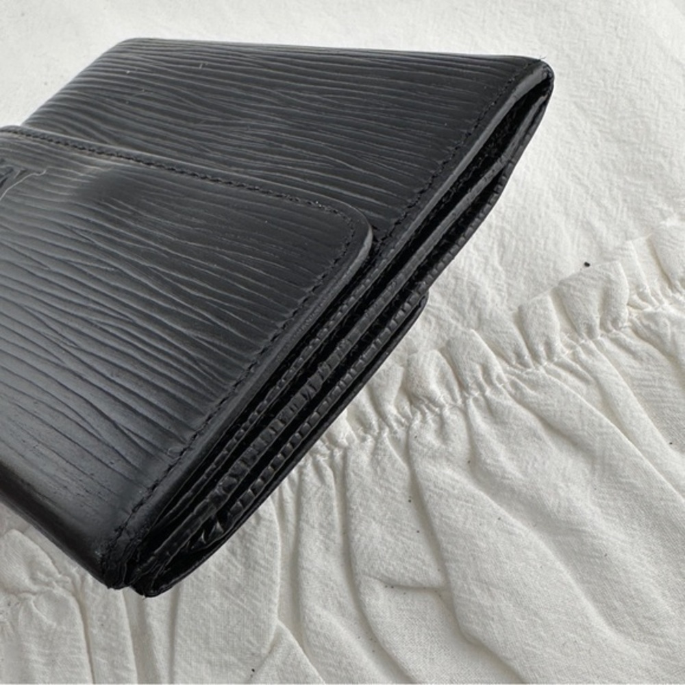 AUTHENTIC Louis Vuitton Marco Wallet. Black. - Picture 14 of 16